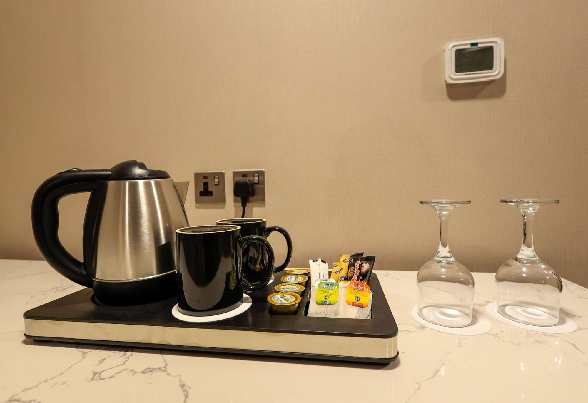 Best Western Premier M Four Hotel Dubai Exteriör bild