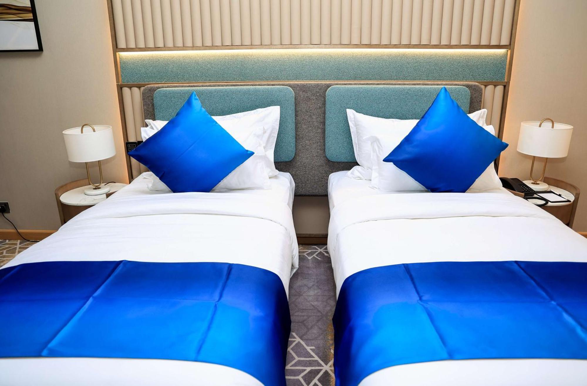 Best Western Premier M Four Hotel Dubai Exteriör bild