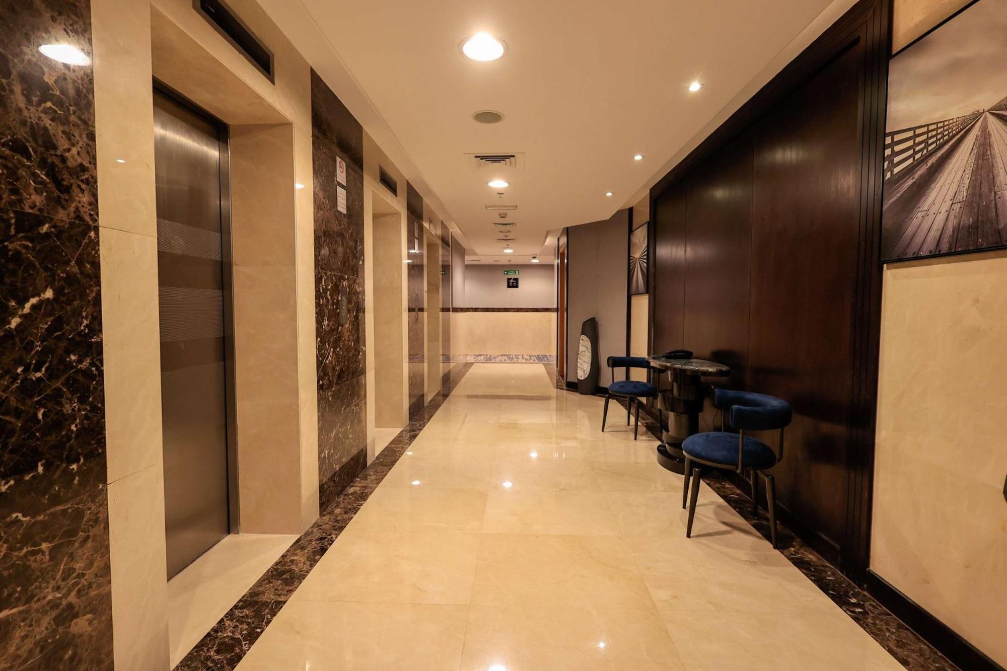 Best Western Premier M Four Hotel Dubai Exteriör bild