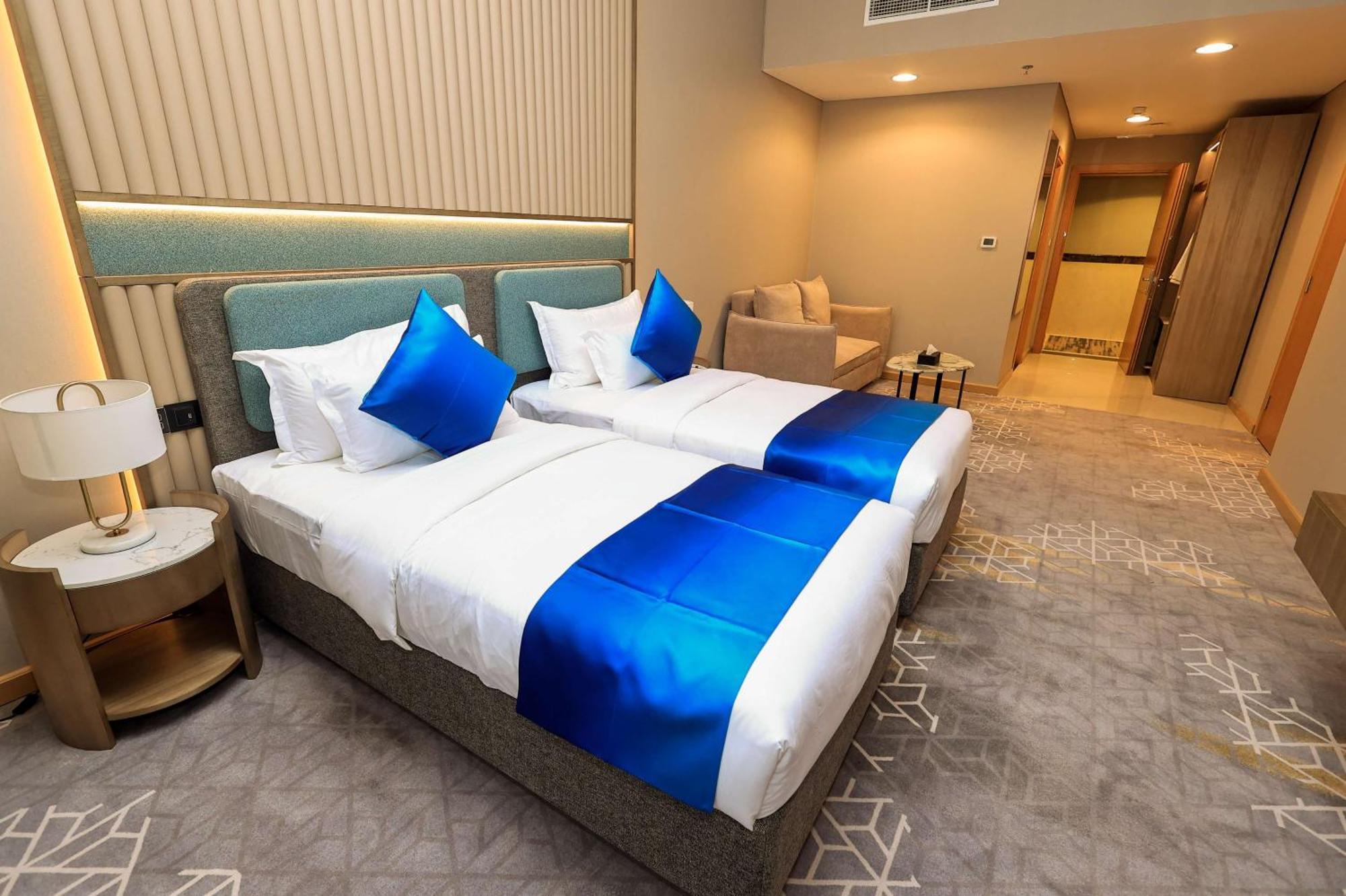 Best Western Premier M Four Hotel Dubai Exteriör bild