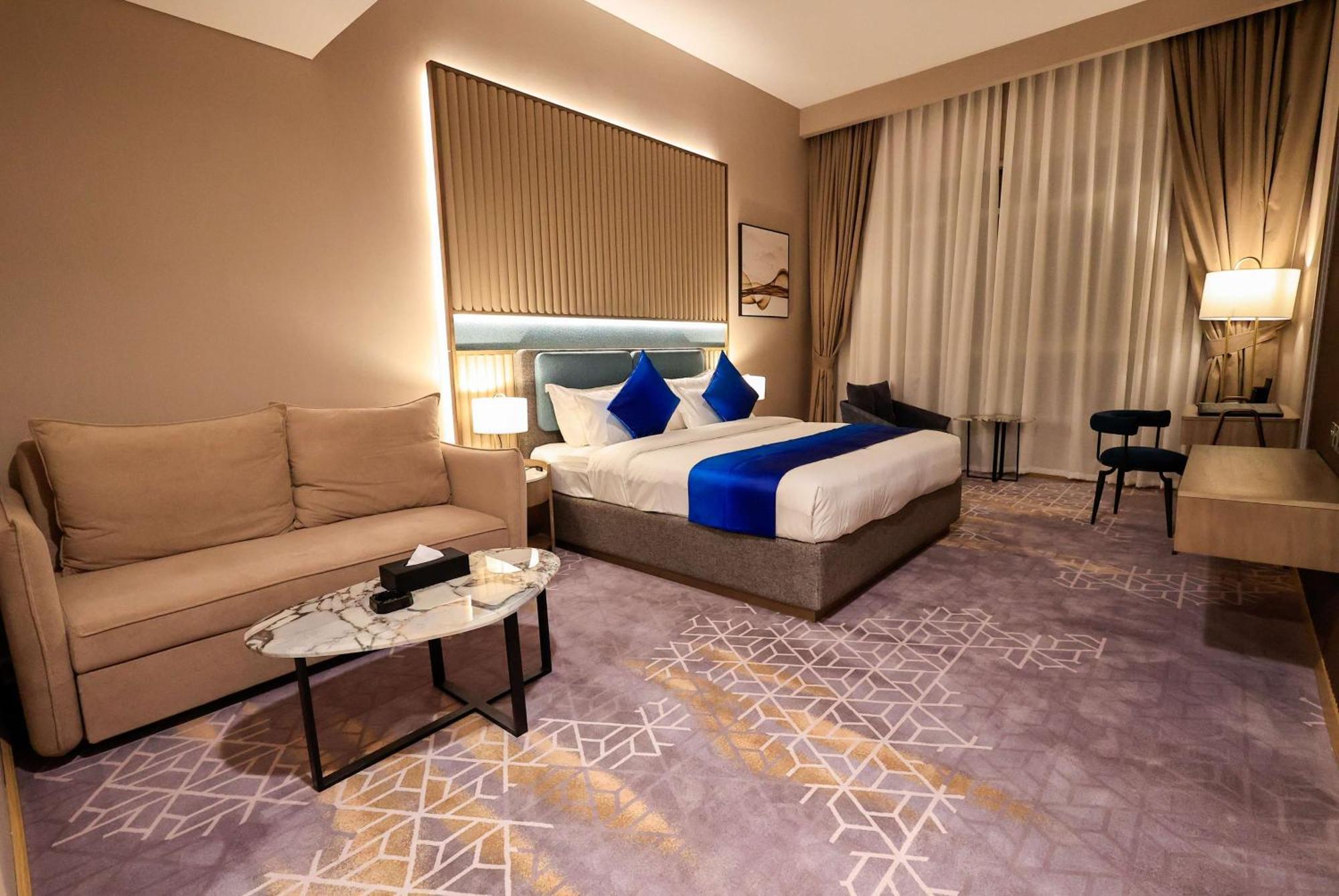 Best Western Premier M Four Hotel Dubai Exteriör bild