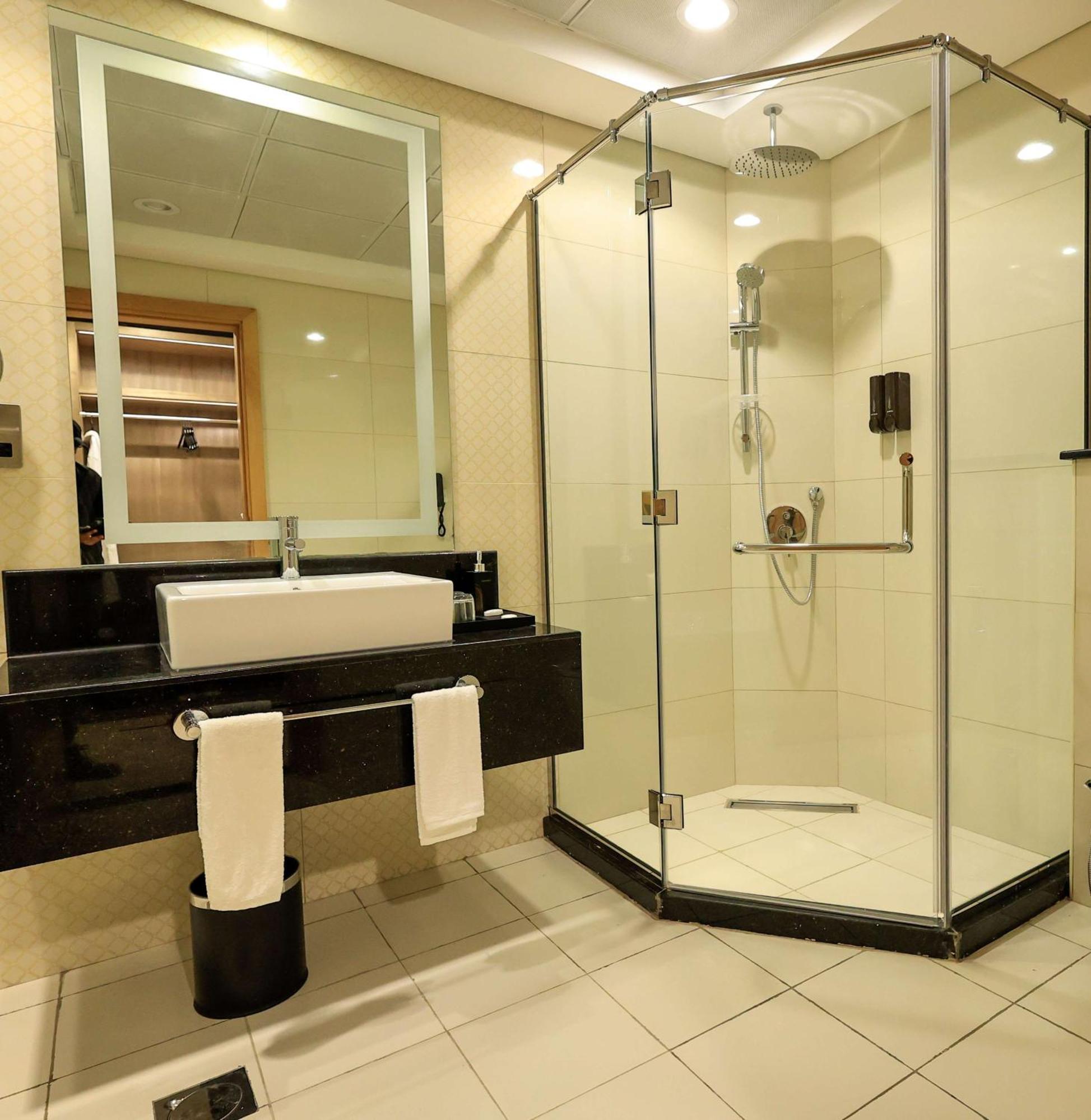 Best Western Premier M Four Hotel Dubai Exteriör bild