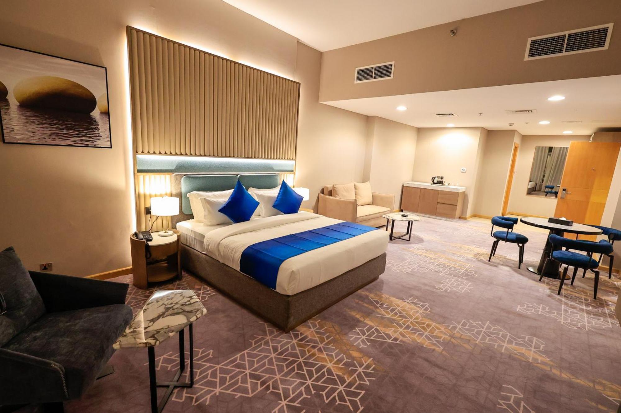 Best Western Premier M Four Hotel Dubai Exteriör bild