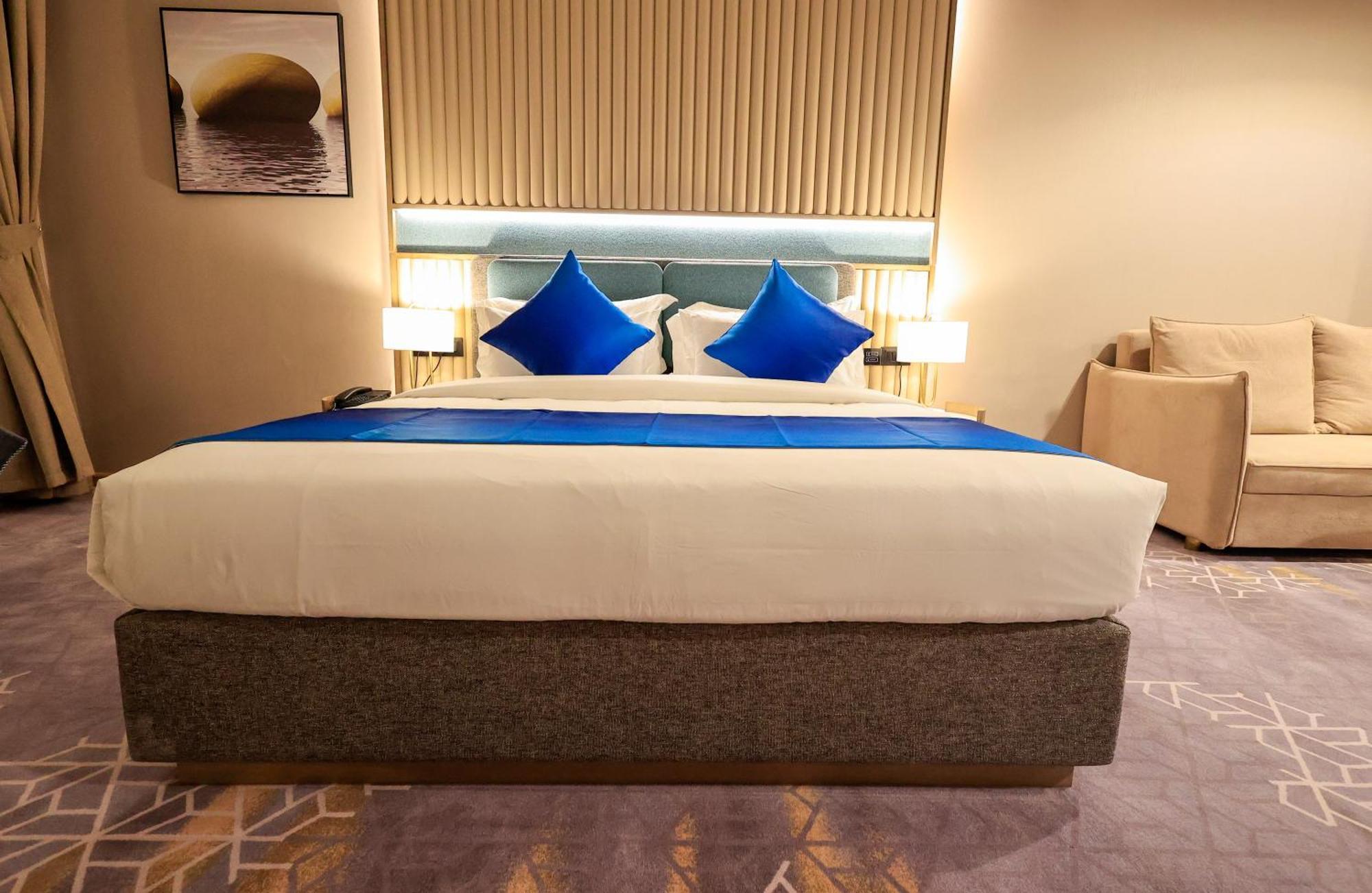 Best Western Premier M Four Hotel Dubai Exteriör bild